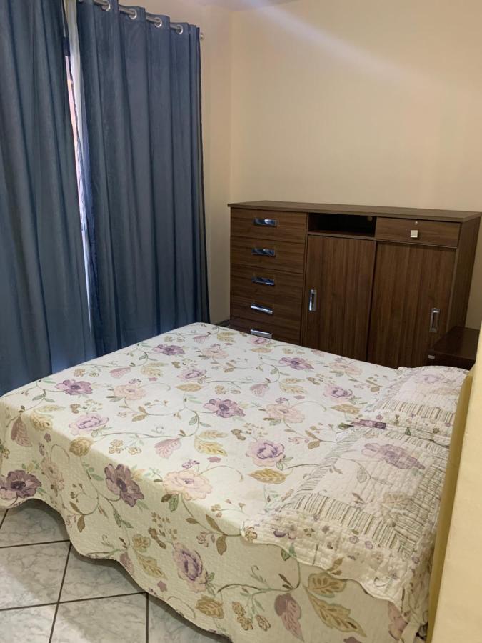 Solar De Bruna - Apartamento Com 2 Qts - 1 Suite - Garagem Coberta - Wi-Fi - Netflix - Acomoda 6 Pessoas A 70 Metros Da Praia Guarapari Exterior photo